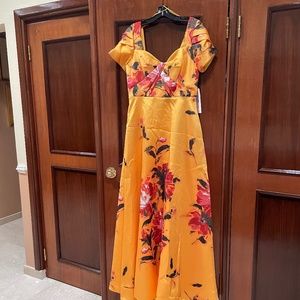 Theia Peyton Printed Mikado Gown Size 8